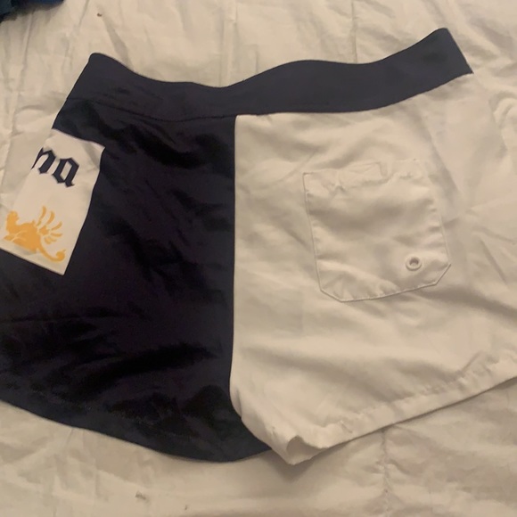Corona shorts - Picture 2 of 5